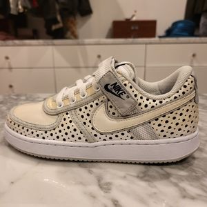 NWT *RARE* Nike Vandal Low Top Sneakers